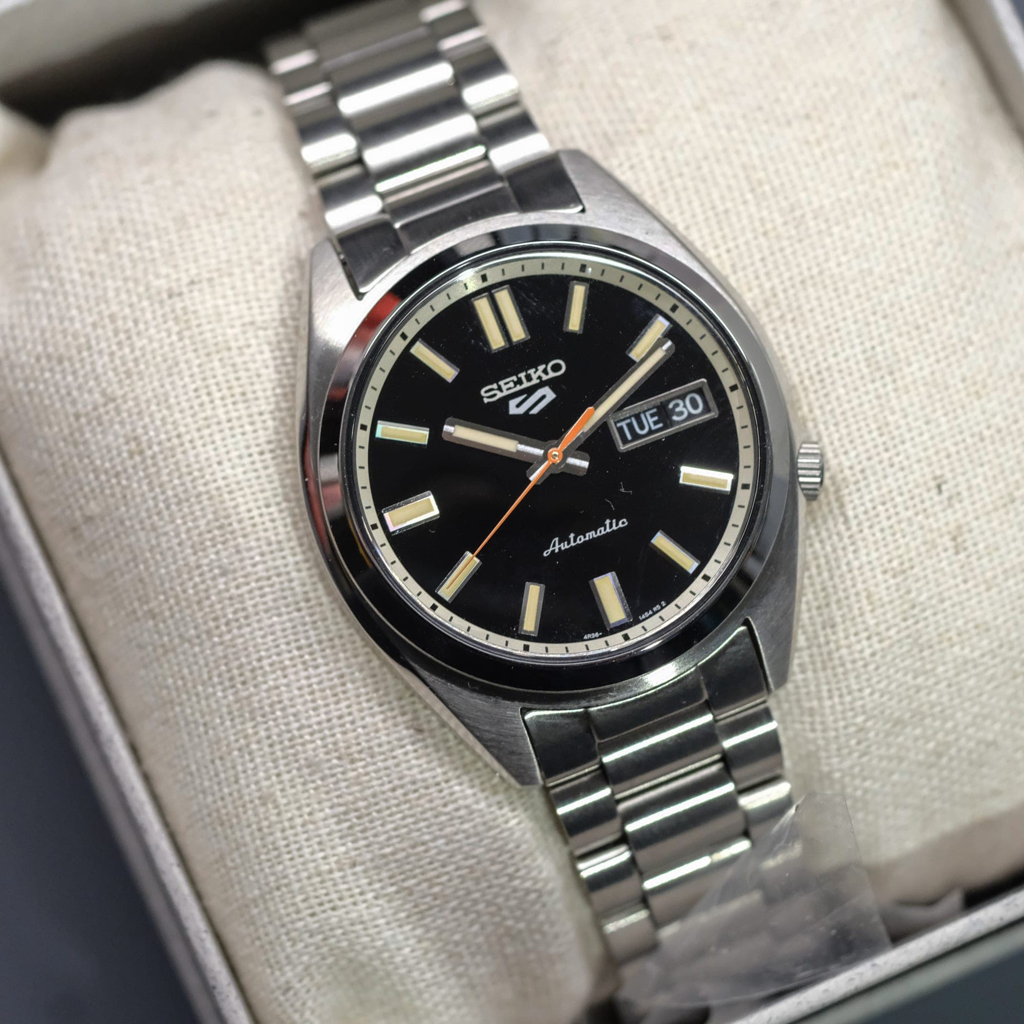 Seiko 5 Automatic Black 4R36